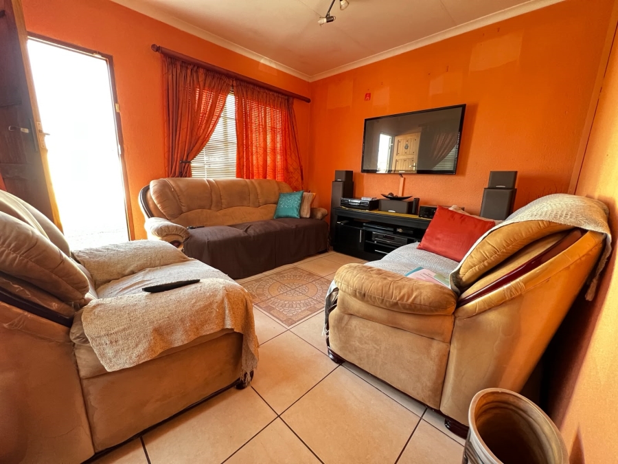 3 Bedroom Property for Sale in Tlhabane West North West